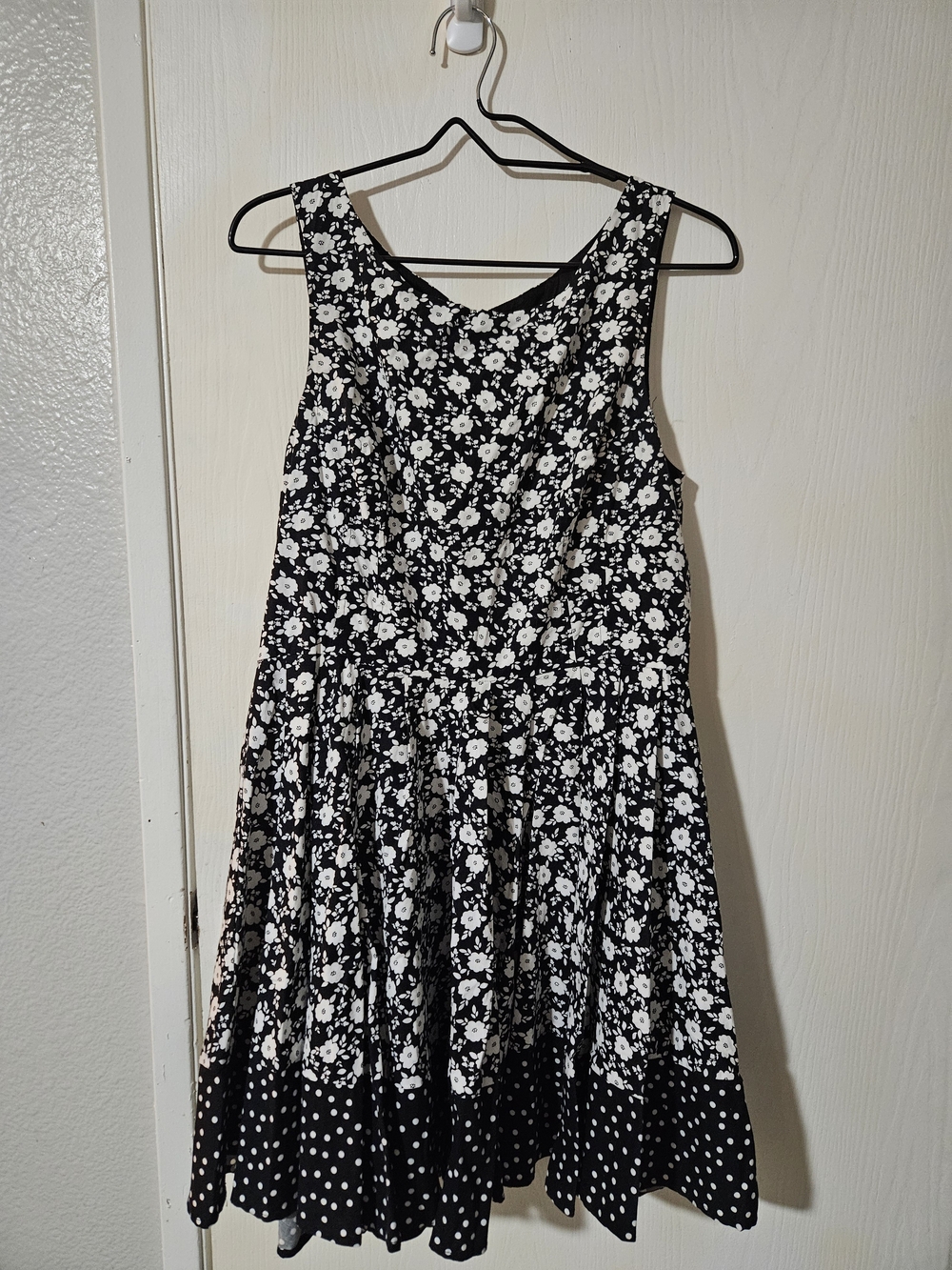 LC Lauren Conrad Black White Floral Polka Dot Fit & Flare Open Back Sundress